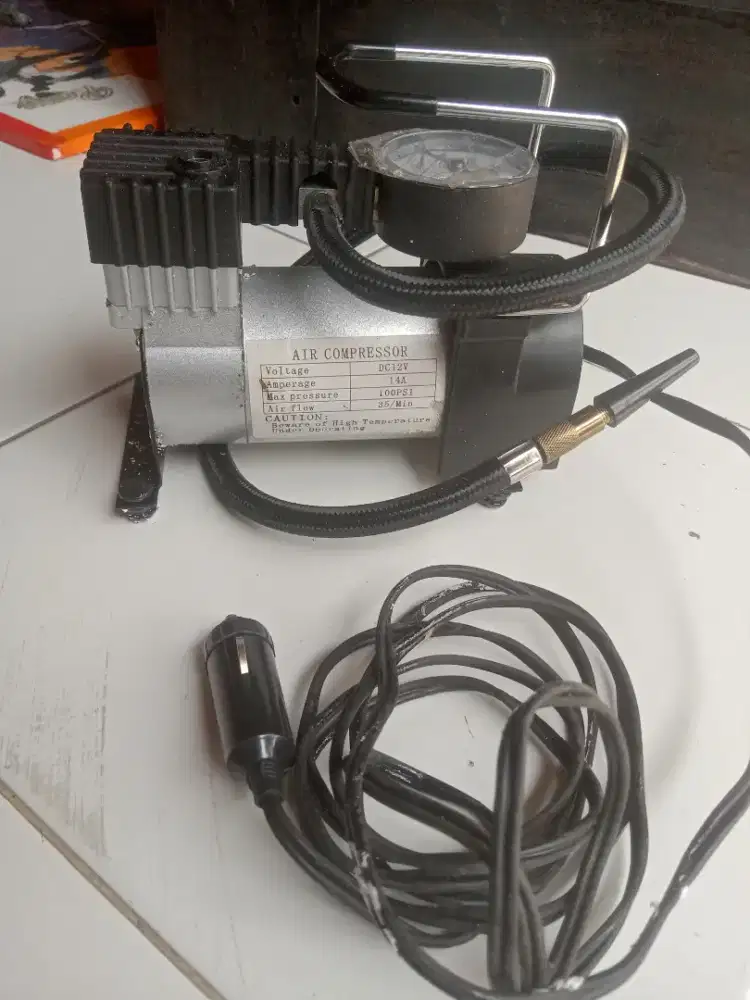 Pompa angin elektrik 12volt