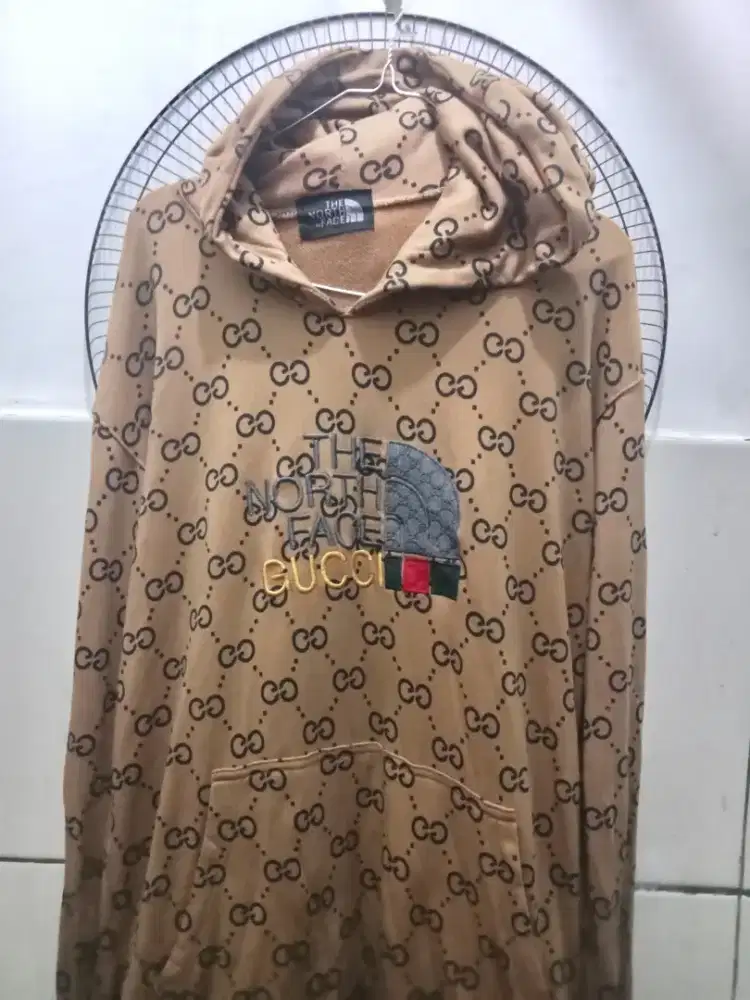Hoddie tnf x gucci dan jaket bomber