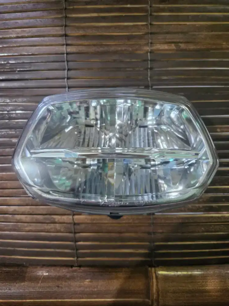 HEADLAMP VESPA MATIC