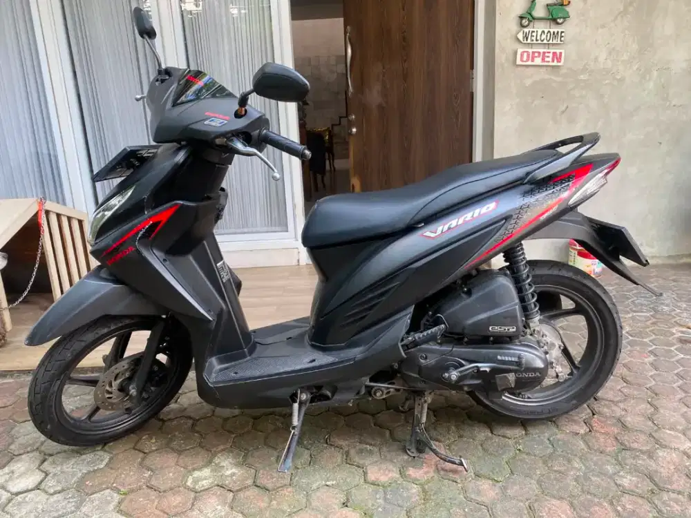 Dijual Honda Vario 110 esp tahun 2017 kond baik