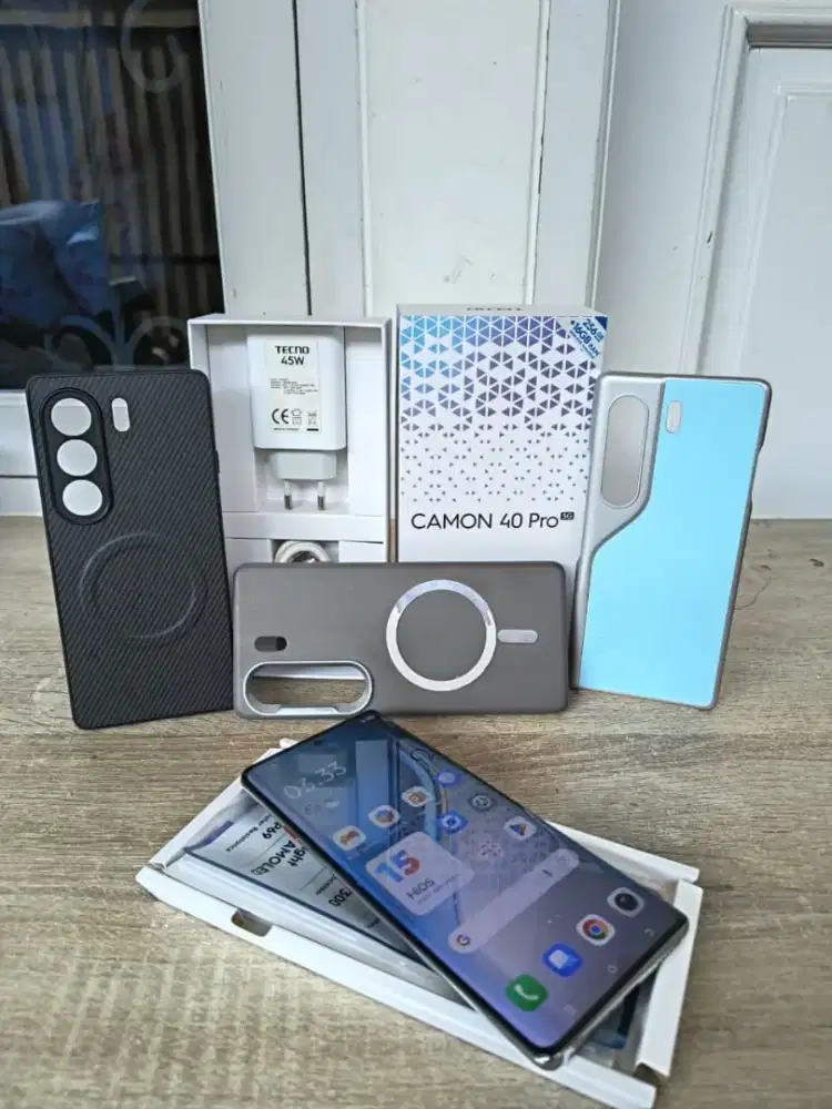 Tecno Camon 40  Pro 5G (8/256) Fullset Mulus Like New Banyak Bonus