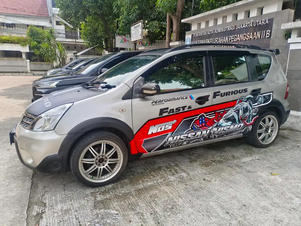 Nissan Livina 2009 Bensin