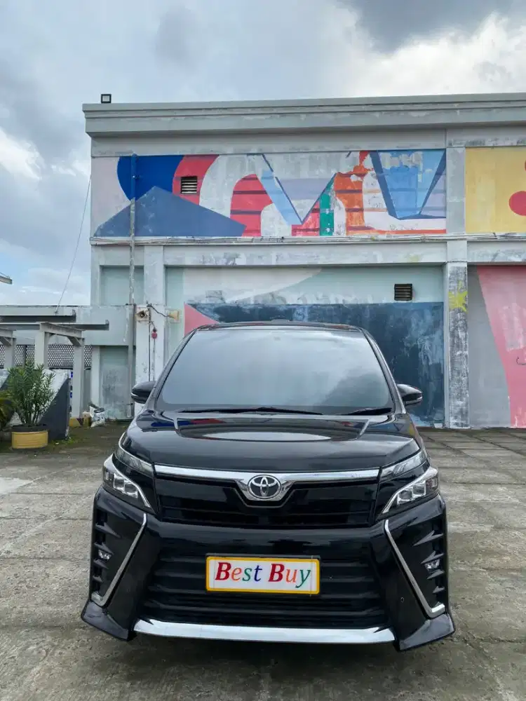 Toyota Voxy 2.0 AT 2021