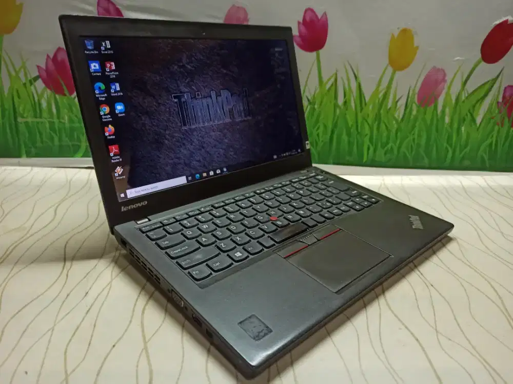Laptop karyawan /kuliahan.. Lenovo Thinkpad X250 i5 Gen5 /8gb /500gb