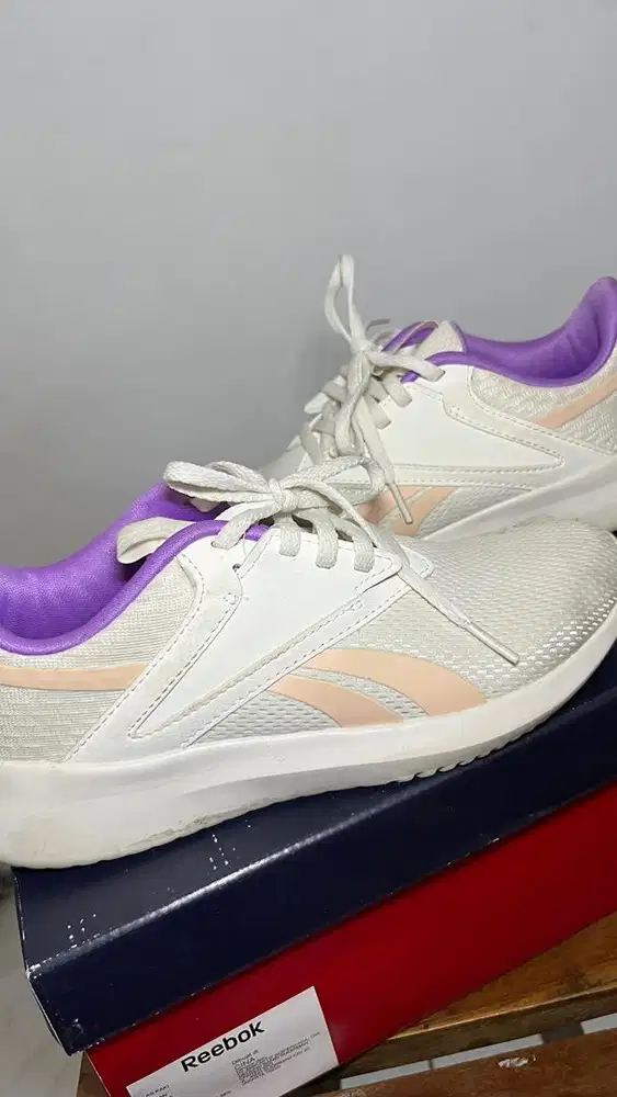 Jual sepatu reebok ori good condition