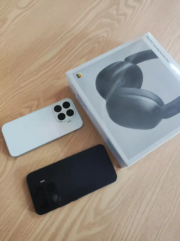 Xiaomi 17T free redmi headphones neo