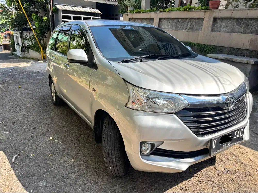 Toyota Avanza E AT 2016 Silver Matic | KM 125 Ribu | Siap Pakai