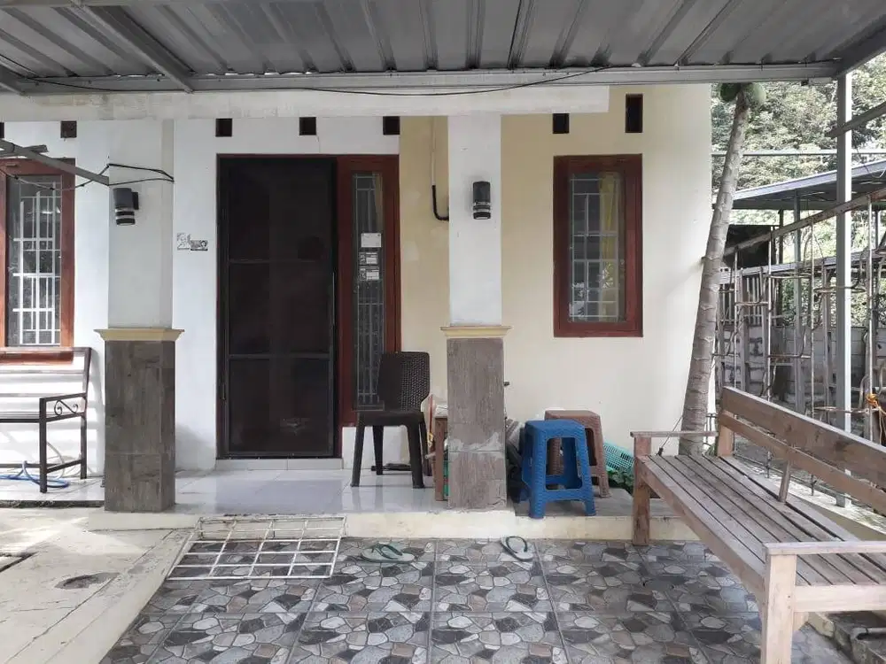 Dijual Rumah di Desa dekat Gerbang Tol Bandara Adi Sumarmo