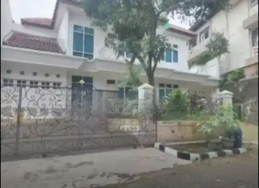 Villa Indah Pajajaran VIP lt567