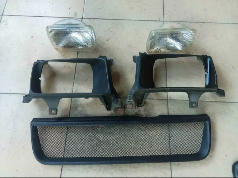 Lampu celong set grill kijang kapsul 1997-1999