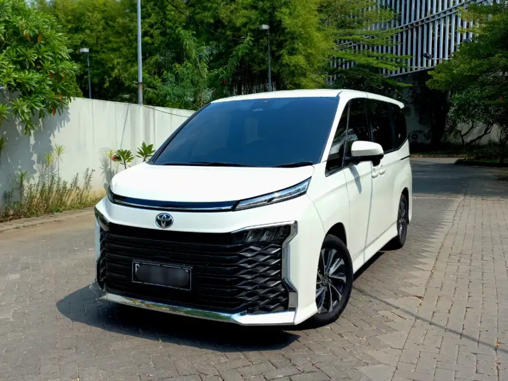TOYOTA VOXY TSS 2022 PAKAI 2023