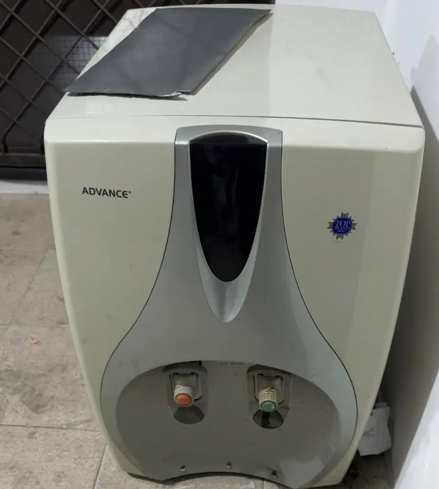 Mesin air minum Advance