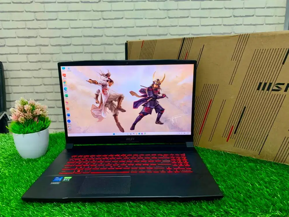 MSI KATANA GF76 12UC Intel Core i7-12700H/ RAM 16GB/ SSD 512GB/ 17,3′′