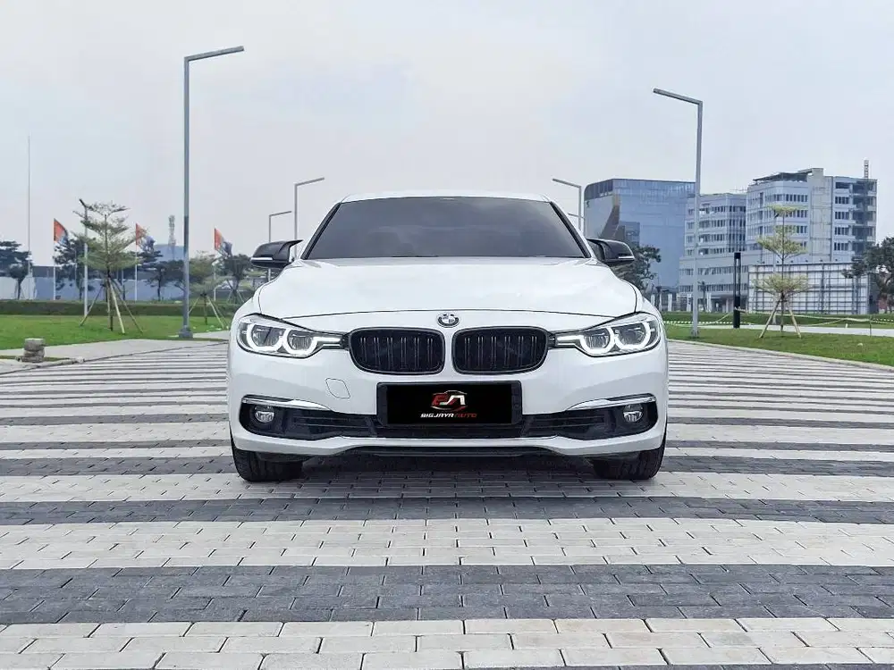 2018 BMW F30 320i 2019 LCI LUXURY DAKOTA LEATHER 2020 PUTIH TERMURAH