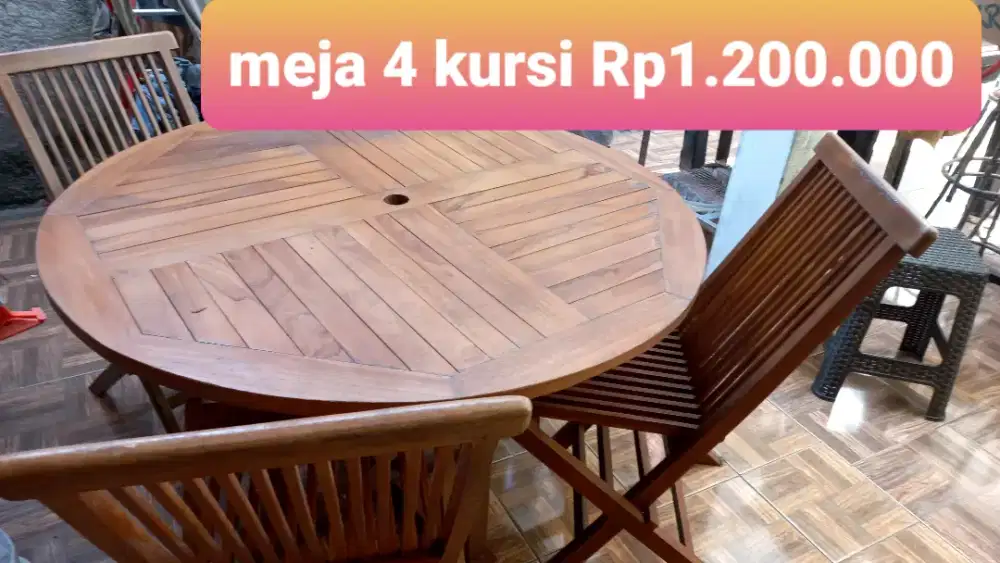 1 meja 4 kursi kayu istimewa