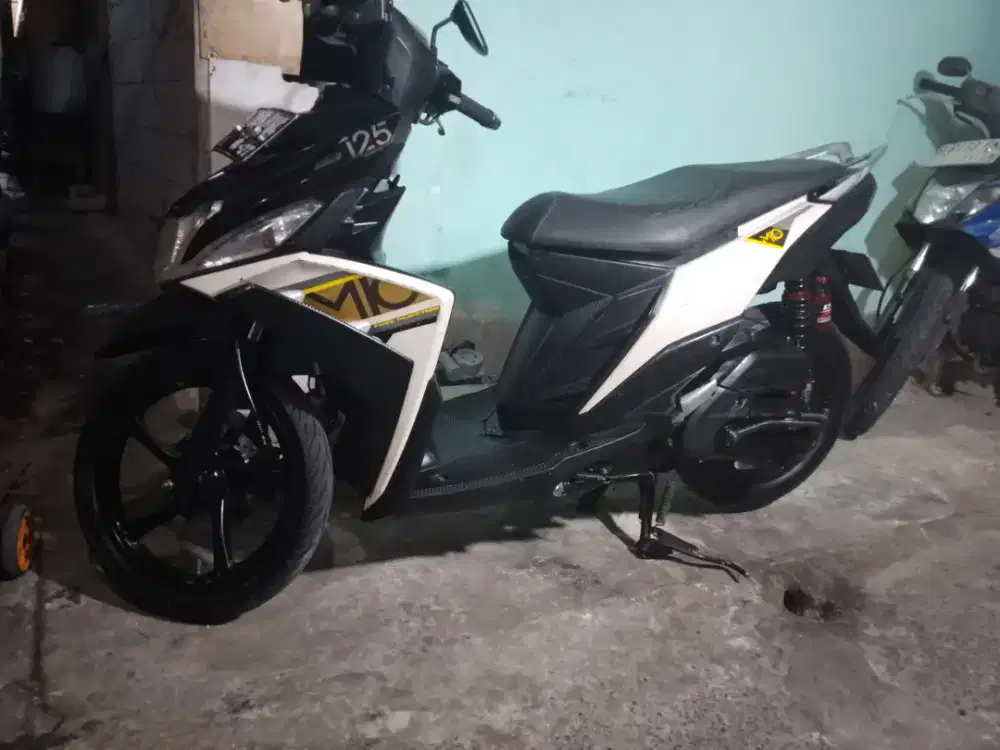 YAMAHA MIO M3 TIPE TERTINGI DIKELASNYA JOS MASE
