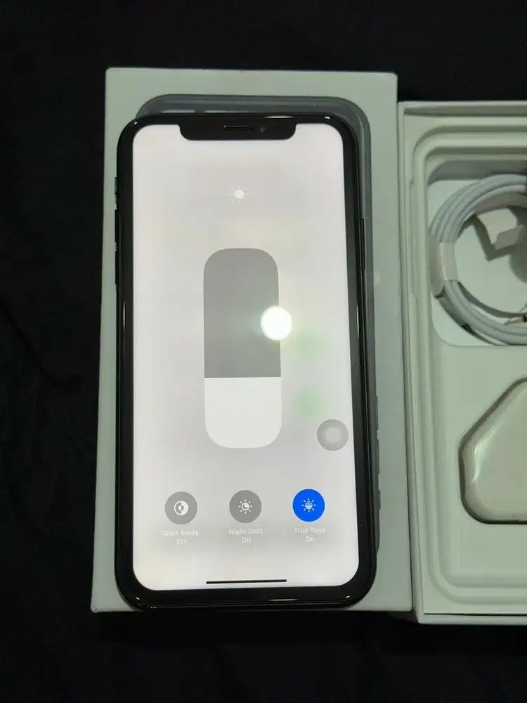 Iphone Xr Black 128GB Mulus Lengkap Terdaftar