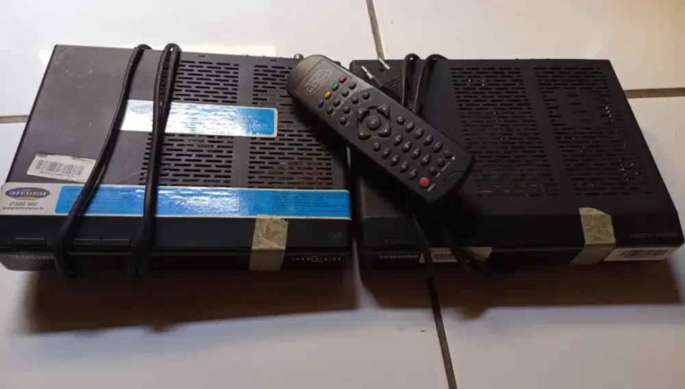 Set Box Tv Digital Murah  Ada 2 Unit