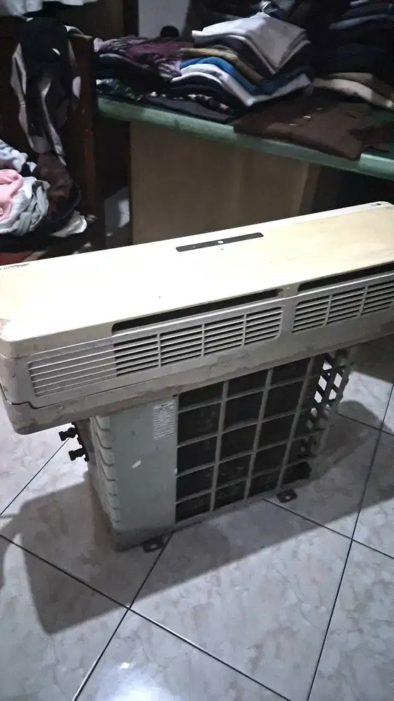 Jual ac bekas rusak 1/2 pk