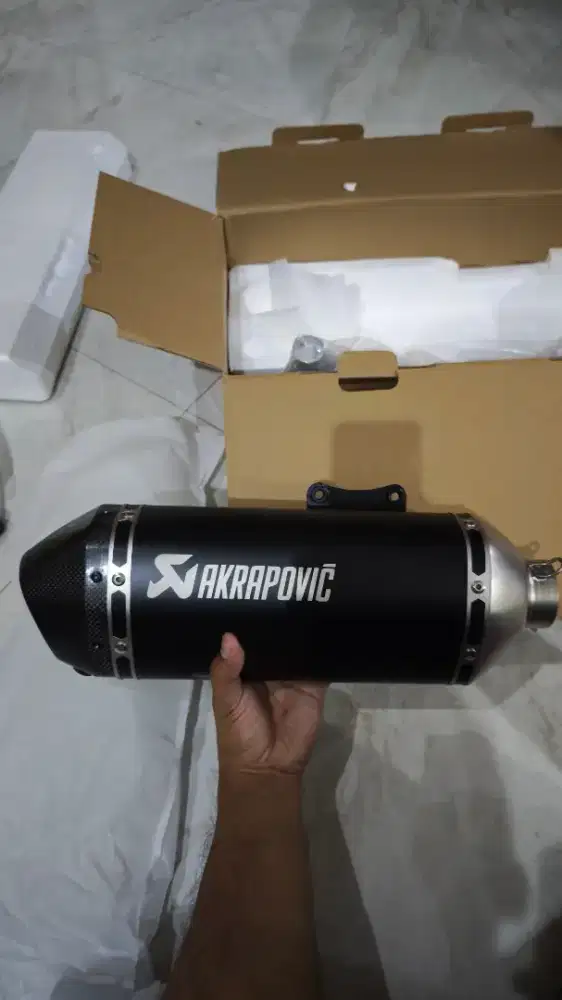 Knalpot Akrapovic Vespa Sprint / Primavera / GTS