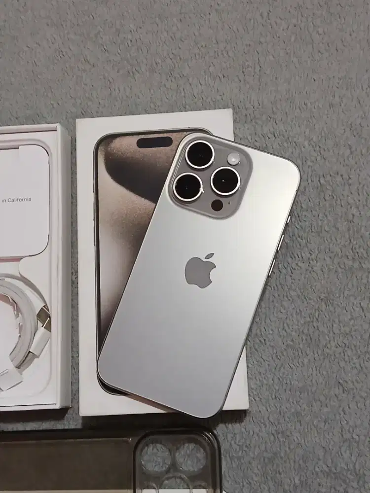 IPHONE 15 PRO 128 IBOX FULLSET RESMI