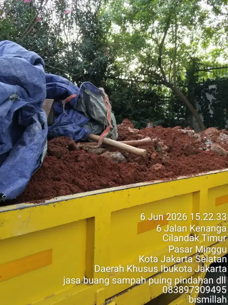 Jasa buang puing dan pengurugan