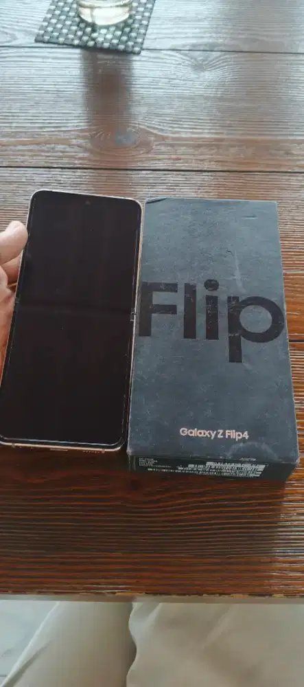 SAMSUNG ZFLIP 4 JUAL BU JUAL CEPET
