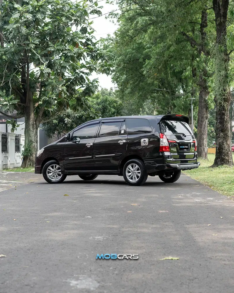 Innova G Luxury 2.0 AT 2015