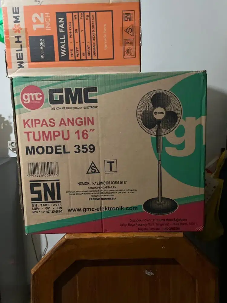 Kipas angin gmc model 359