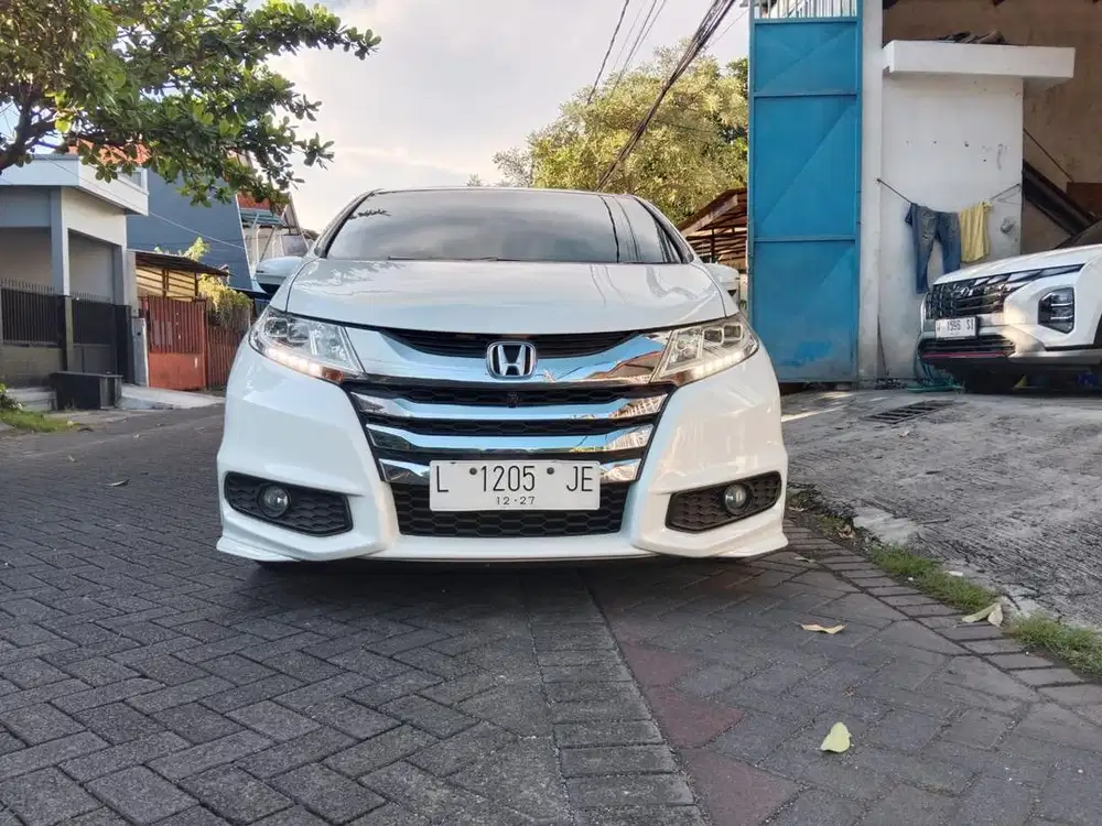 ODYSSEY 2.4 PRESTIGE MATIC BENSIN 2014