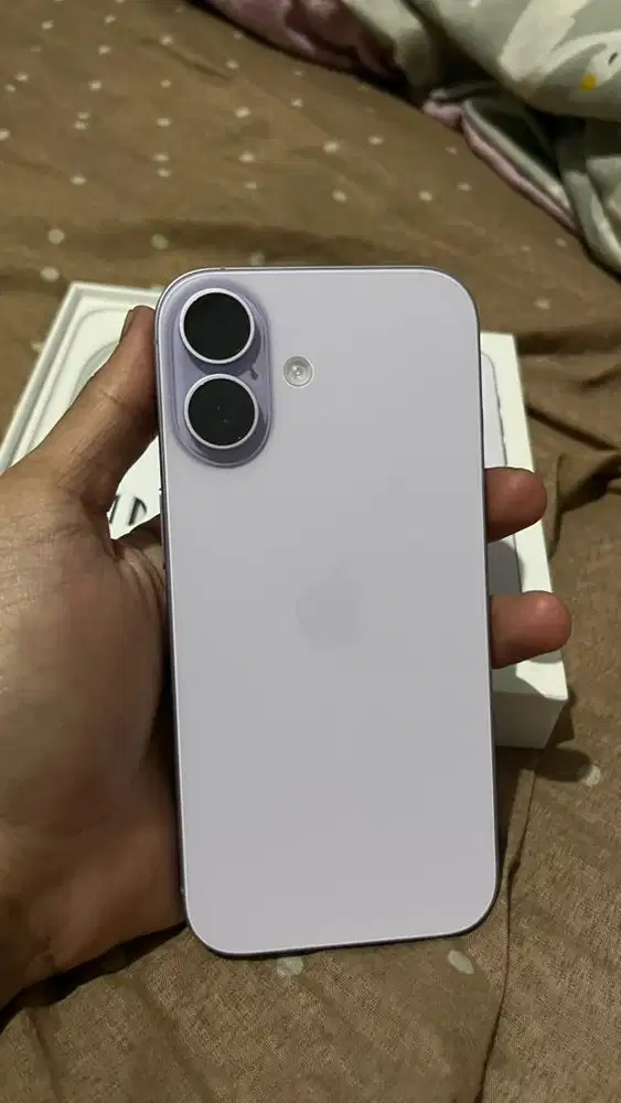 Iphone 17 256gb lavender ibox cash atau tuker tambah
