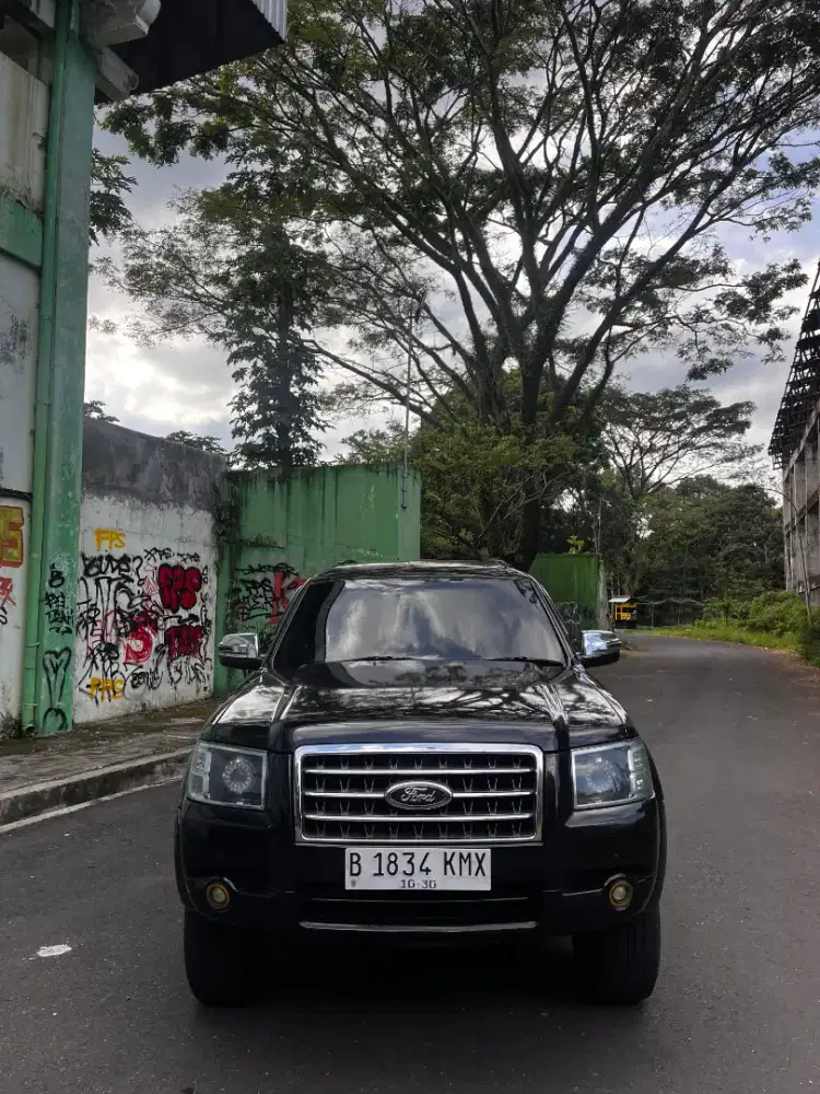 Ford Everest pribadi