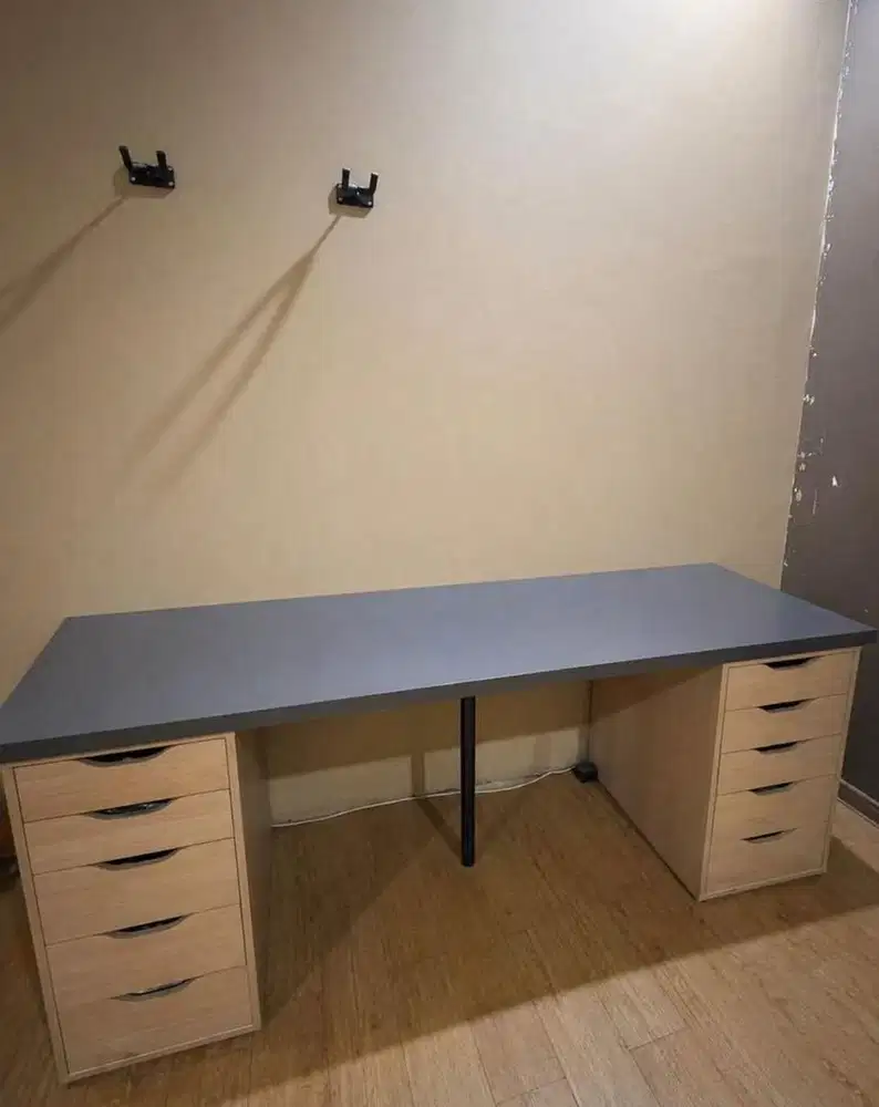Meja belajar IKEA ALEX/LAGKAPTEN (200 cm)