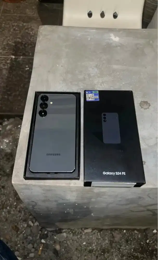 SAMSUNG S24 FE 8/256 SEIN