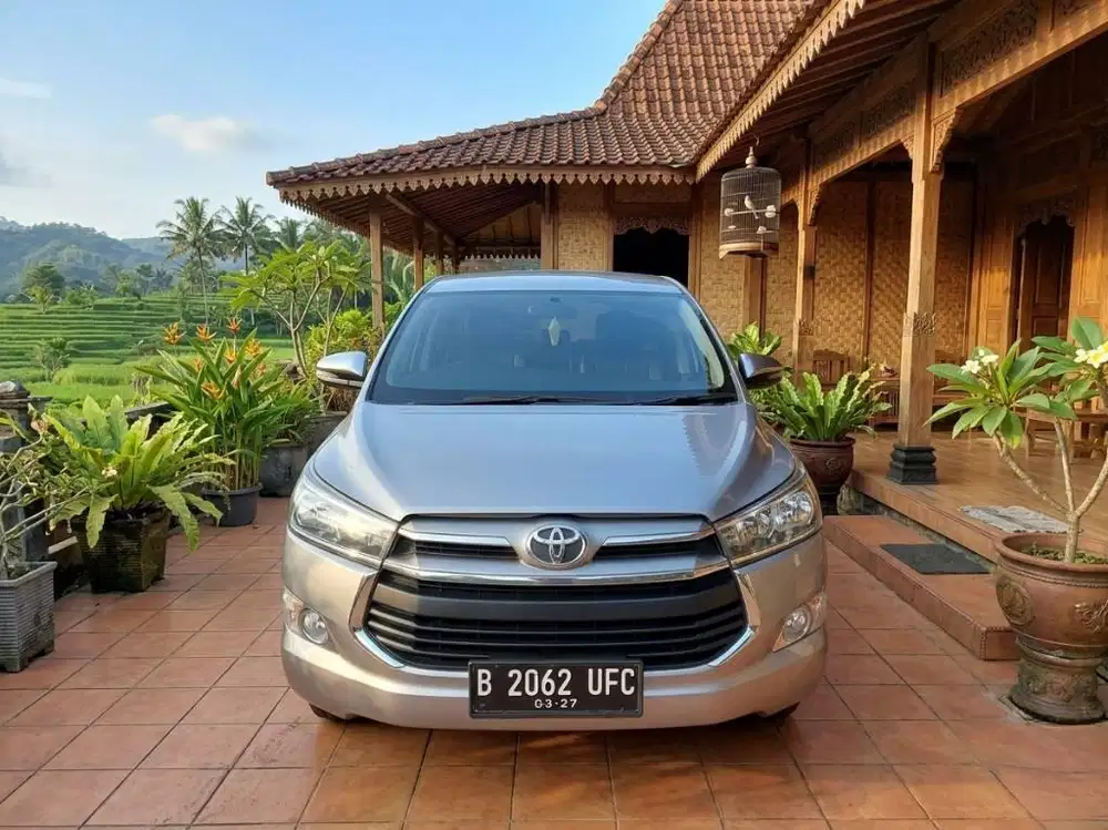 Innova 2.4 V AT 2017 Solar