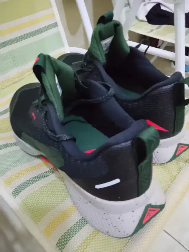 Jual sepatu baru