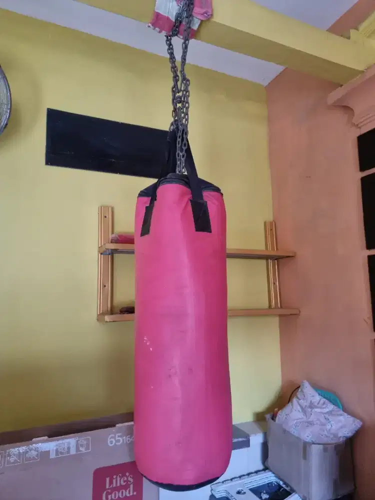 Samsak tinju berwyn