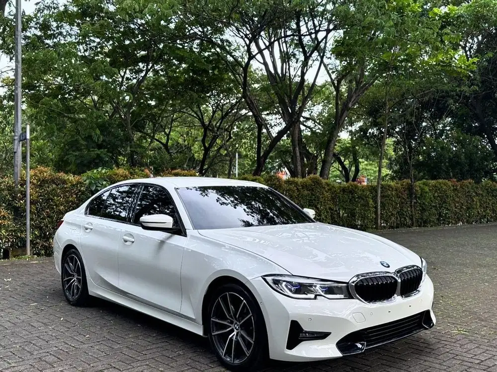 BMW 320i Sport 2022 G20 Pre LCI C200 X3 GLC200