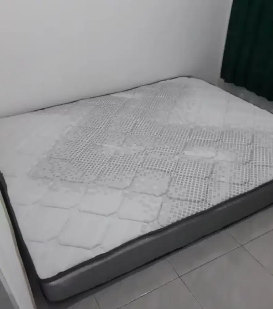 Kasur springbed merk in the boox 180×200