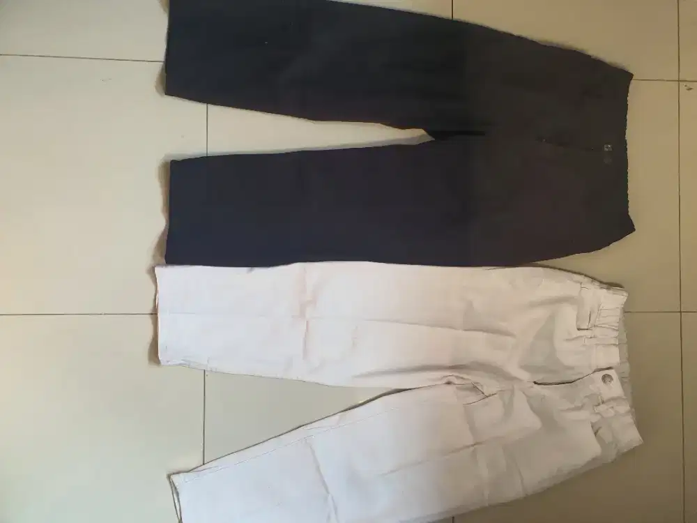Celana anak size 130 brand ***qlo