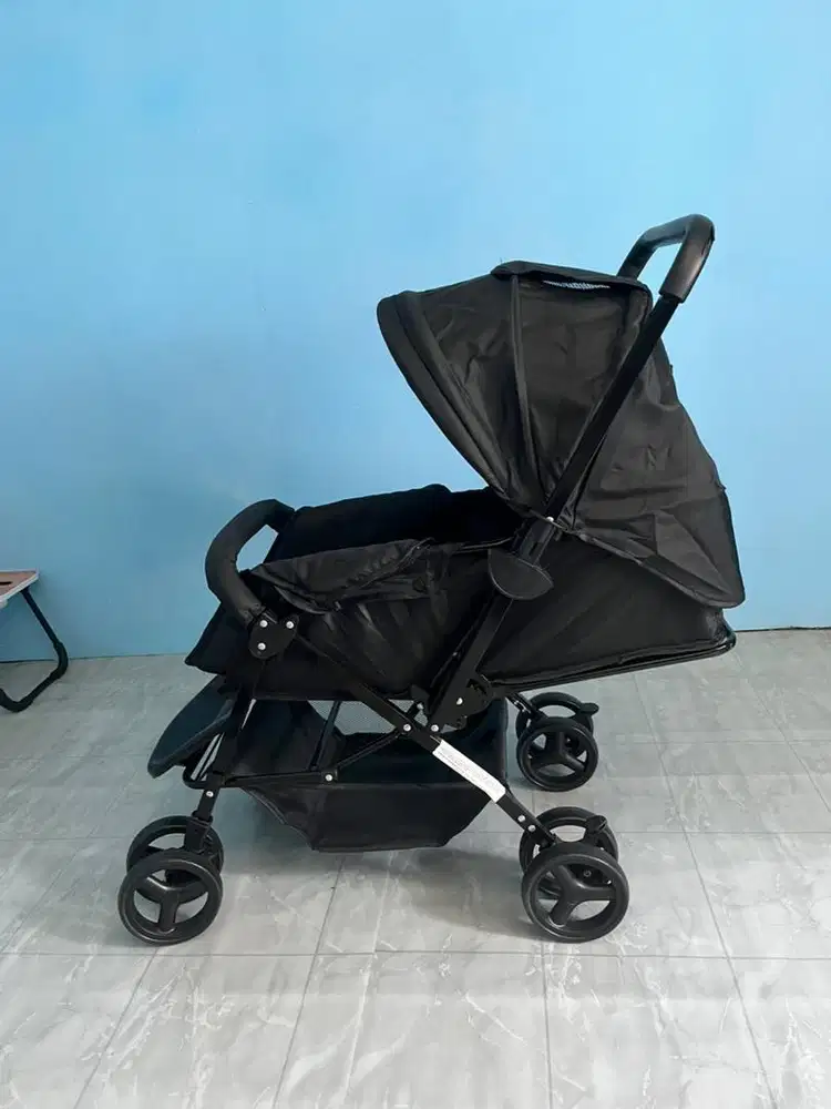 Stroller Bayi bisa di lipat