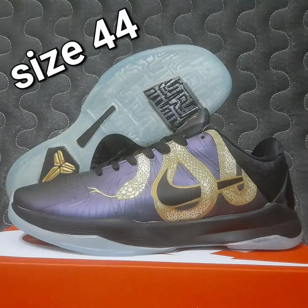 Sepatu basket nike kobe 5 protro year of the mamba eggplant