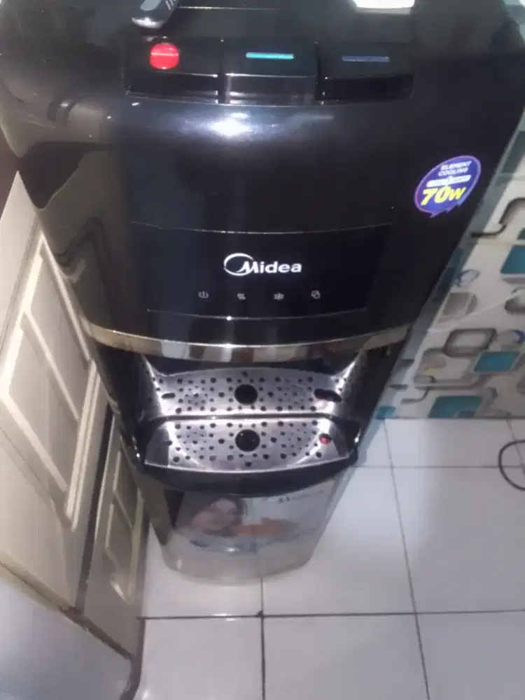 Dispenser MIDEA 70 W