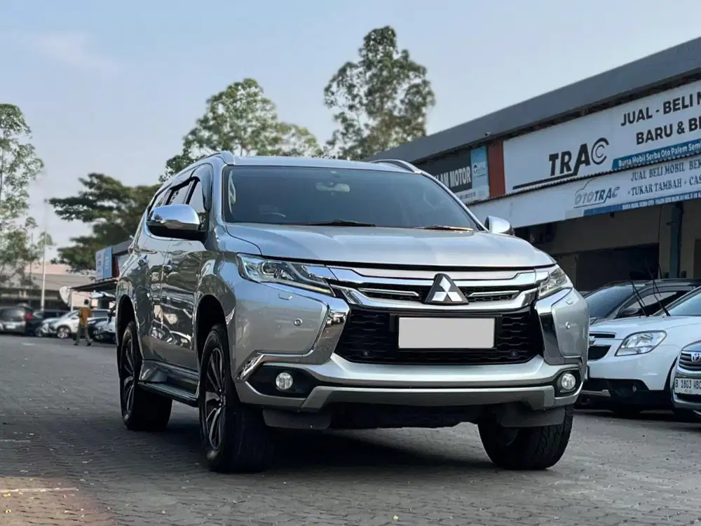 TERMURAH!! MITSUBISHI PAJERO DAKAR 4x2 DIESEL AT MATIC 2018 SILVER ,