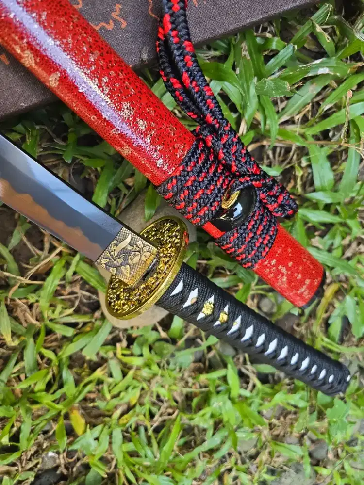 Pedang samurai katana  kazan no kishi black balde bronze hammon