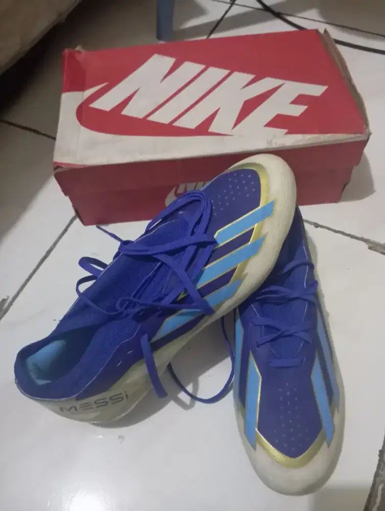 Sepatu Bola Uk 43 ORI merk NIKE
