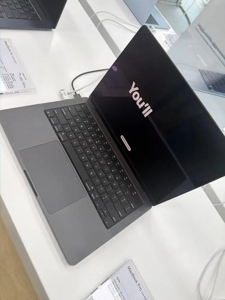 Promo Kredit Macbook Pro 14inci Murah di Ibox Antasari