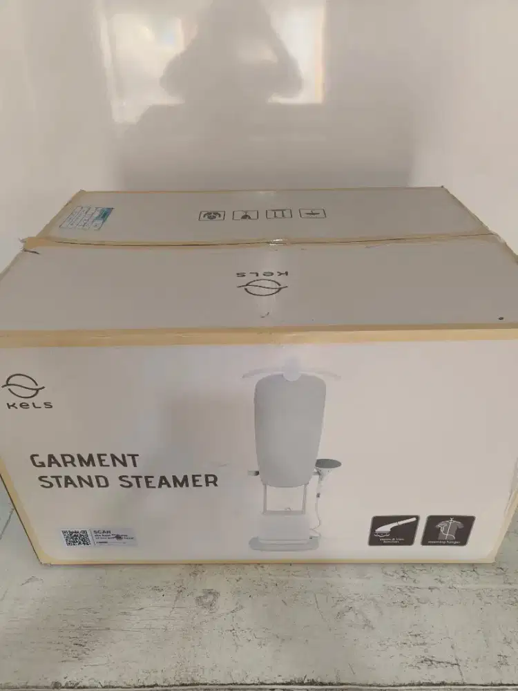 Garment Stand Streamer