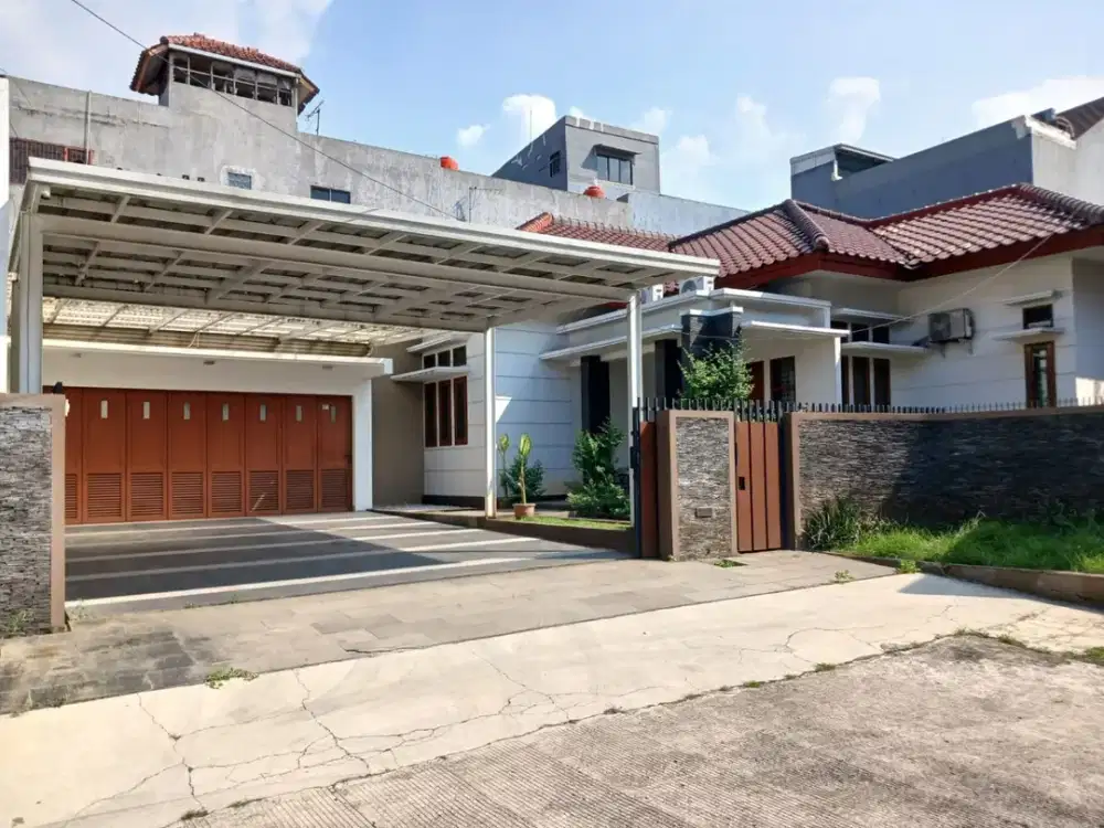 LIMITED EDITION! Rumah Cantik Luas di Jakasetia Villa, Bekasi Selatan