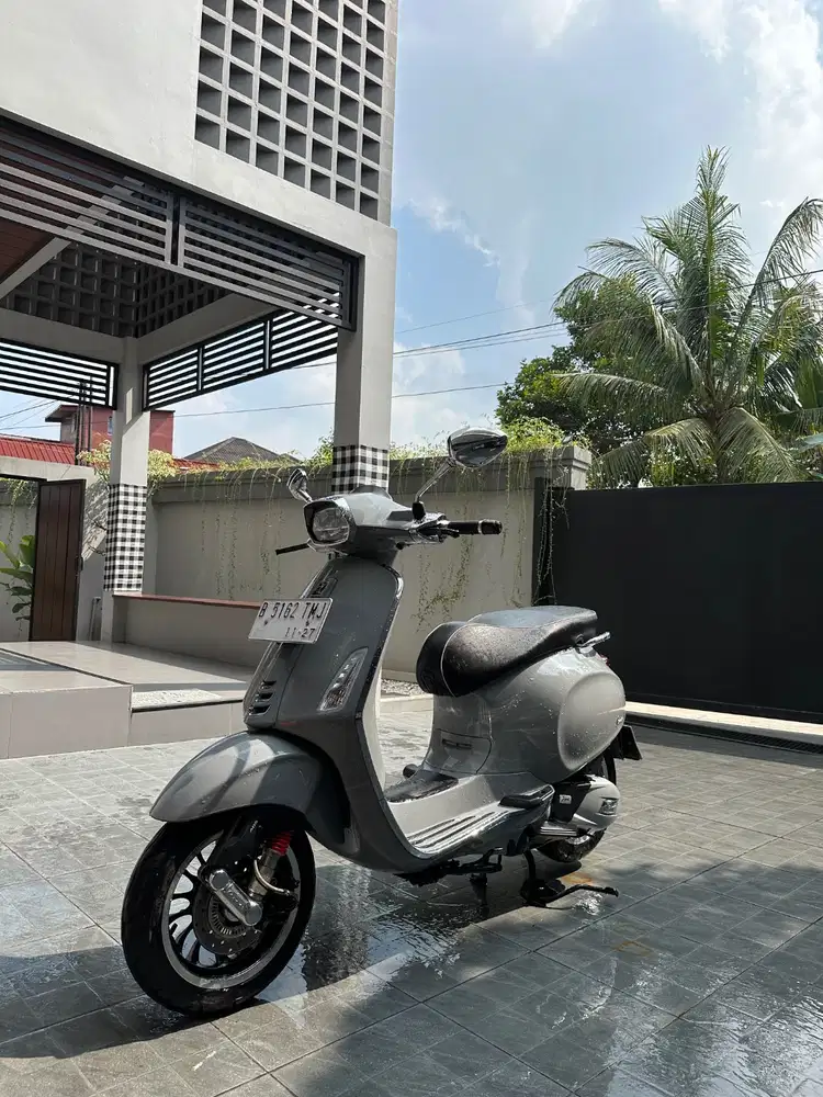 Vespa Sprint i-Get ABS 2022 Grey